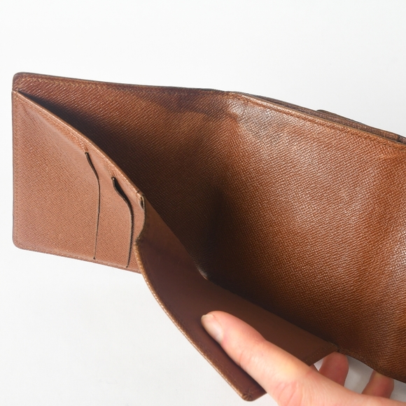 Authentic Louis Vuitton Vintage Monogram Canvas Elise Wallet On A Chain - Picture 10 of 16